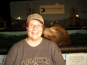 Arial plants a wet one on Tracy